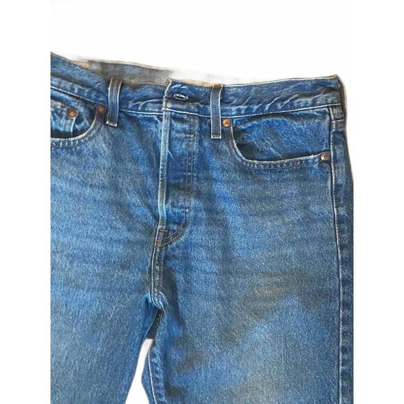 Levi's Classic Blue Denim Jeans - Picture 2 of 6